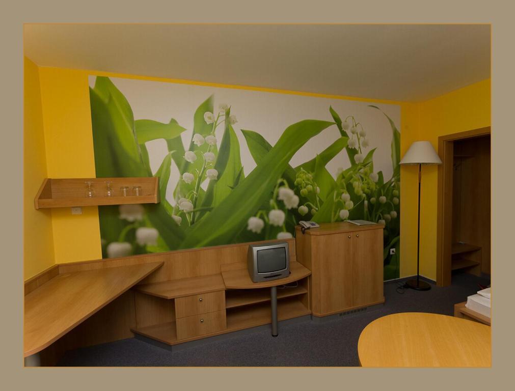 Hotel Imos Břeclav Esterno foto
