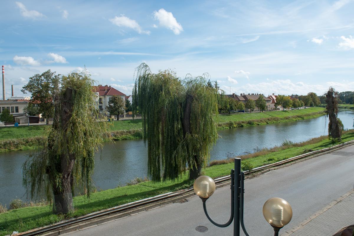 Hotel Imos Břeclav Esterno foto