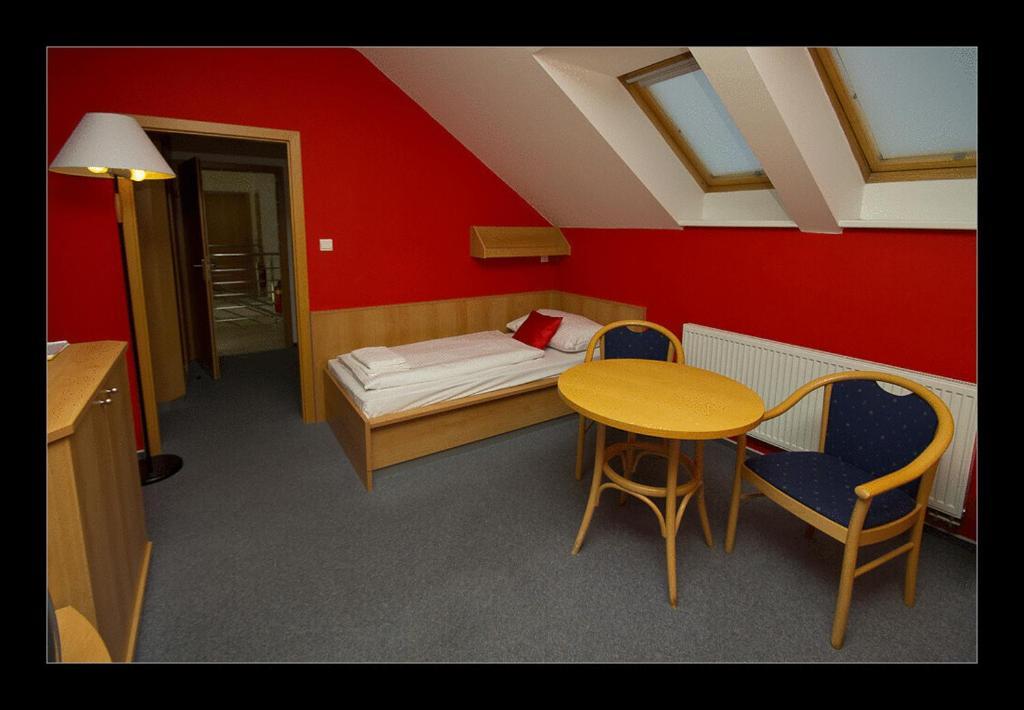Hotel Imos Břeclav Camera foto