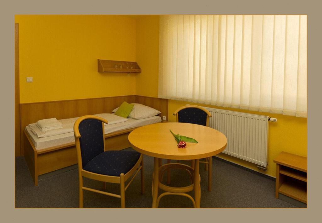 Hotel Imos Břeclav Camera foto